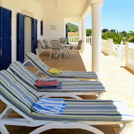 Villa Sitio Da Areia Sleeps 6 With Pool Air Con And Wifi Alcaria Cova