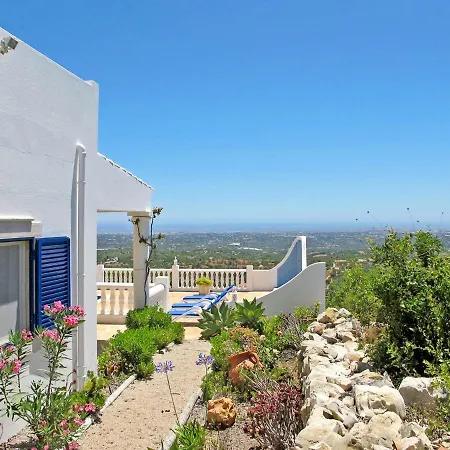 Villa Sitio Da Areia Sleeps 6 With Pool Air Con And Wifi